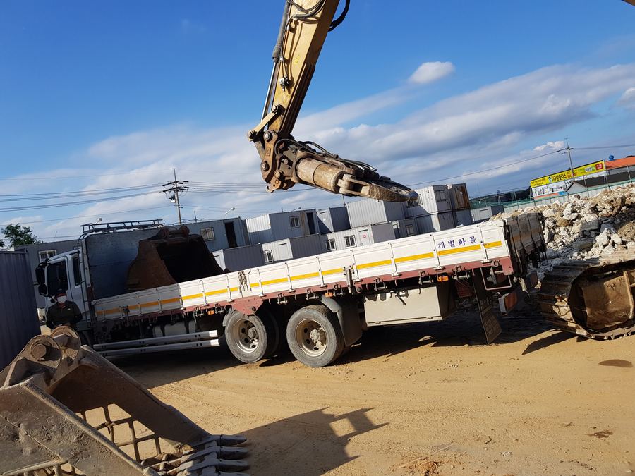 안전한 철거 작업 현장 3